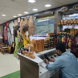 Ooty cauvery silk and handicrafts
