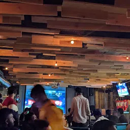 Over The Flow Sports Lounge