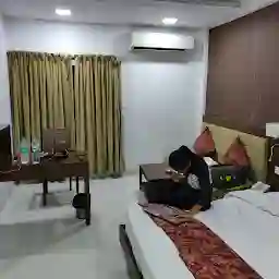 OYO Hotel Raviraj