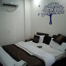 OYO 29593 Radiance Guest House