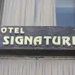 OYO 30848 Hotel Signature