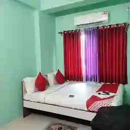 Super OYO Flagship Apan Guest House Near Acropolis Mall