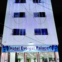 OYO 47433 Hotel Everest Palace