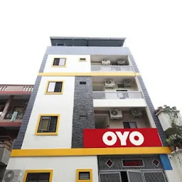 OYO 70533 Hotel Aashirwad