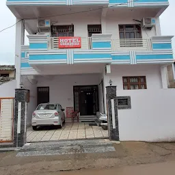 OYO 82024 Hotel Chandirka Inn, Jabalpur