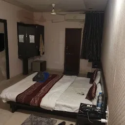 OYO 9132 Hotel Recharge