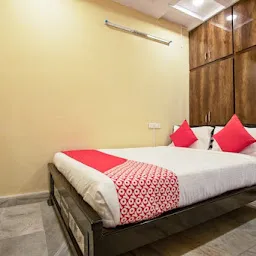 OYO Hotel Pushpa Grand