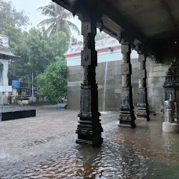 Padaleeswarar Temple Pond