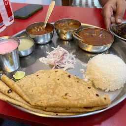 Pahunchar Non Veg Restaurant