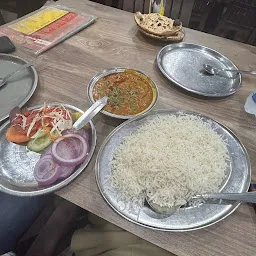 Pal Dhaba Sector 28 Chandigarh Wale, best non veg dhaba zirakpur