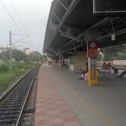 Palavanthangal Railway Station- East end ticket Counter