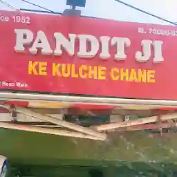 Pandit ji de Kulche Chane