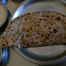 Panditji Paratha House