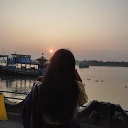 Panihati Mahatsabtala Ghat