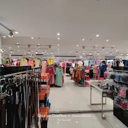 Pantaloons (Omaxe connaught Place Mall, Greater Noida)
