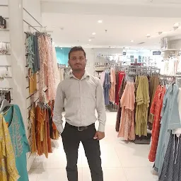 Pantaloons (Rave Moti Mall, Kanpur)