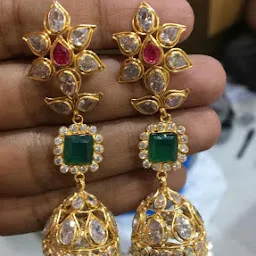 Paras Jewellers