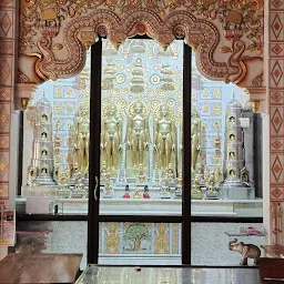 Parasnath Digambar Jain Mandir, Napier Town