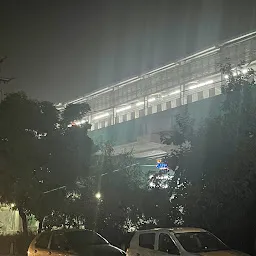 Pari Chowk Station