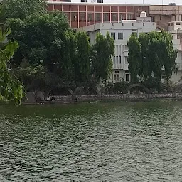 Park Of Lower Lake, Jahangirabad