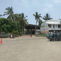 Parking Space : Attukal Temple