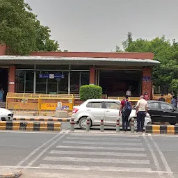 Patel Chowk Metro Gate No 3