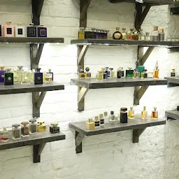 Perfumery By Perfumologist
