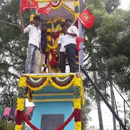 Perunthalaivar Kamarajar Statue