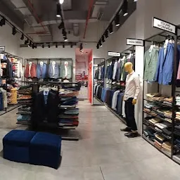 Peter England - Men's Clothing Store, Elpro City Square Mall, Pune