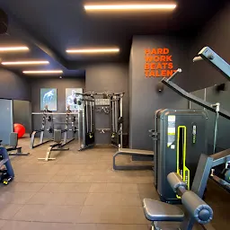 PHYSIQUE FITNESS CENTER