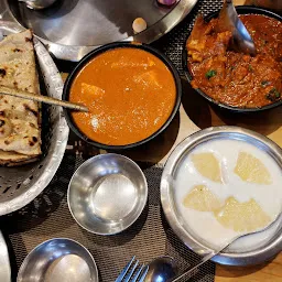 Pind Balluchi - Best non-veg Restaurant in Agra