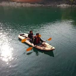 Pioneer Adventure Tour Kayaking