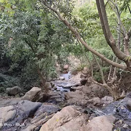 Pitabali Waterfall Ogi