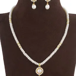 Pitti Jewels & Pearls
