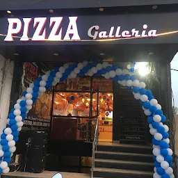 PIZZA CORNER