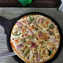 Pizza Khalo Gonda