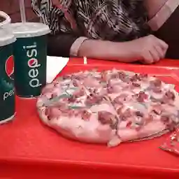 Pizzaa Planet