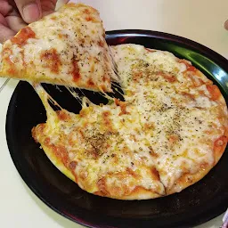 Pizzas 'N' Pastas