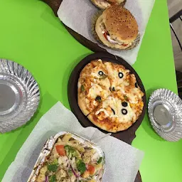 Pizzzania