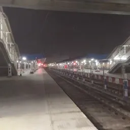 Platform 1 prayagraj sangam railway station