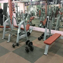 PLATINUM FITNESS