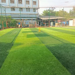 Play The Turf, Malad - by SPORLOC