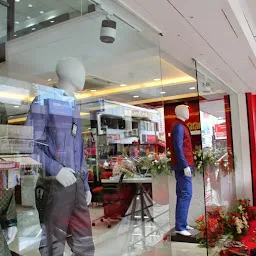 Pooja's Annexe Raymond Store