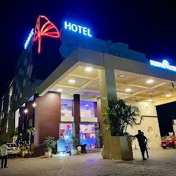 POPPYS Hotel - Madurai