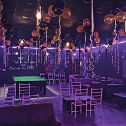 Potblack Cafe & Party lounge