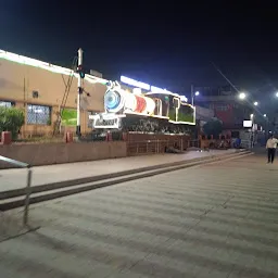 Prayagraj Railway Station, Parking