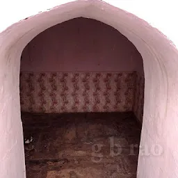 Prayer Room of Ganj Baksh