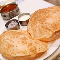 Priya Veg Resturant