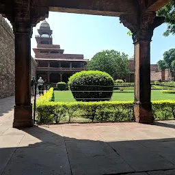 Public Court Yard (Janta Darbar)