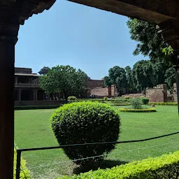 Public Court Yard (Janta Darbar)